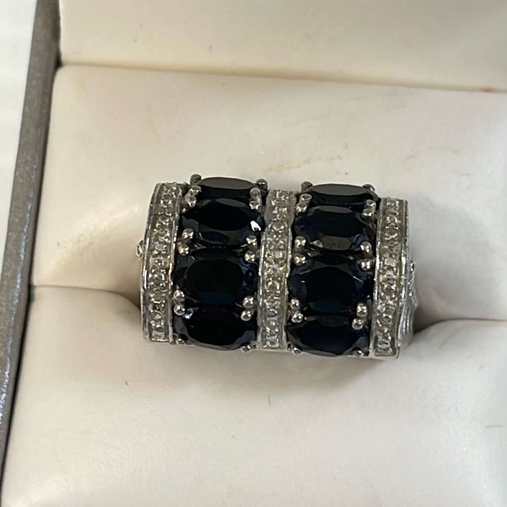 Karis STS Black & Clear Stones Sz 8